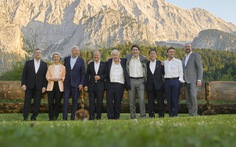 G7: Chậm chạp và đầy vướng mắc